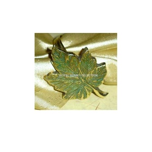 Rond de serviette feuille d'érable argent de qualité exclusive en métal personnalisé pour la meilleure vente porte-serviette en métal au prix le plus bas - Product Image 3