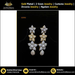 Ensemble de bijoux en laiton plaqué or et perle de cuivre de la collection de boucles d'oreilles de la mariée afro-américaine pour les fêtes de mariage - Product Image 2