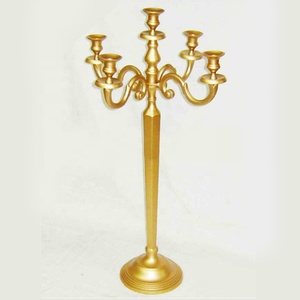 Candélabre en aluminium plaqué or Alam pour mariages, 5 bras, tailles personnalisées, décoration créative pour la maison et les mariages - Product Image 6