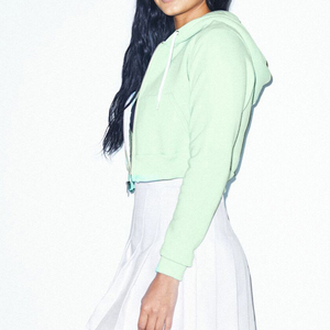 Nuevas Sudaderas Cortas con Capucha para Mujer, con Logotipo Personalizado Impreso |   Sudaderas Cortas de Forro Polar al por Mayor para Mujer - Product Image 4