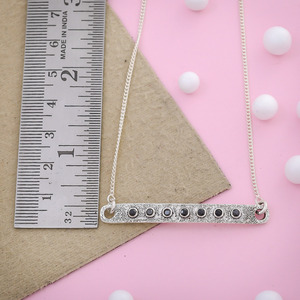 Collier pendentif minimaliste en argent sterling 925 avec pierres d'onyx noir, chaîne en boîte, plaqué rhodium, unisexe, à porter au quotidien - Product Image 2