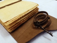 Carnets en cuir de 100mm, fait sur mesure, avec une clé, adapté pour le journal