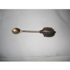 Cuchara rústica de Metal de latón Vintage superventas, cuchara decorativa para cubiertos de cena con mango de diseño de hoja - Product Image 1