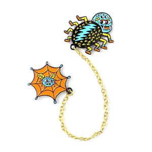 Pin de cadena de cuello elegante personalizado de metal con técnica de fundición y serigrafía - Product Image 3