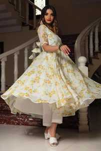 Faux Georgette ชุดเสื้อกาวน์เย็บติดเต็มรูปแบบ,เสื้อผ้าฝ้ายเสริมด้วยลายดอกไม้พิมพ์ดิจิตอลพร้อมงาช้างด้านหลัง - Product Image 3