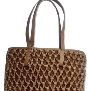 Sacs à main fourre-tout tissés en cuir véritable pour femmes avec fermeture ouverte Logo personnalisé - Product Image 1