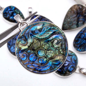 Purple Labradorite <b>Crystal</b> Skull 3D Wood Carving Machine Star Heart Carved <b>Mirror</b> Necklace Rhinestone Pendant Natural Blue Lot - Product Image 4