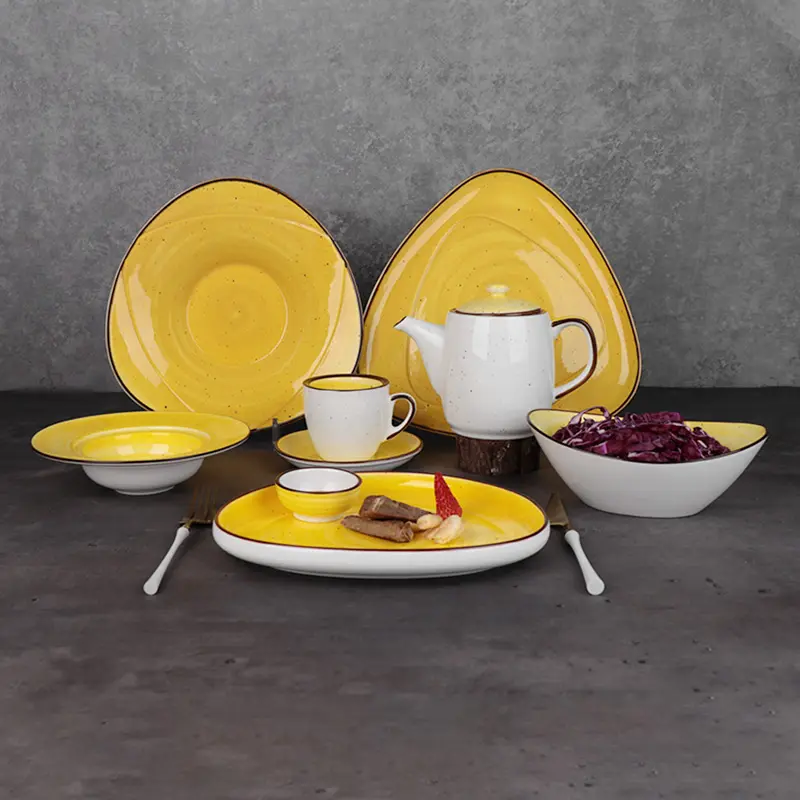 Wholesale porcelain dinner dish plates yellow glazed tableware dinnerware ceramic dinner plate Set