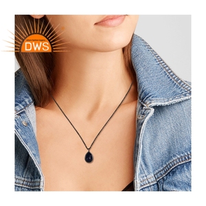 ลูกแพร์ตัดธรรมชาติสีฟ้าคอรันดัมจี้ด้วย925สร้อยคอเงินเครื่องประดับผู้ค้าส่งผู้ผลิตเครื่องประดับชุบโรเดียม - Product Image 3