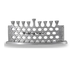 Bougeoir de luxe en métal Menorah de Noël décoratif fait à la main Bougeoir de marque Forme personnalisée Vente à chaud en métal - Product Image 5