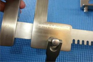 Separador de Costillas Burford Finochietto Médico Quirúrgico con 4 Hojas, Brazos Curvos, Hoja de 1-3/4\" x 2-1/4\", Separación de 12\", CE - Product Image 6