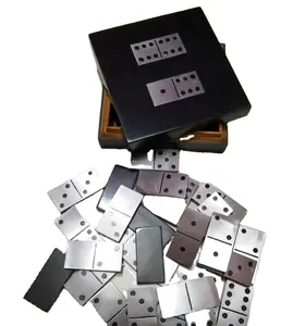 Moderno melhor qualidade resina de madeira de metal inposição 28 chips e caixa domino jogos para crianças e adultos