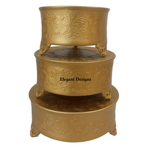 Ensemble de trois supports à gâteaux ronds, présentoirs à gâteaux uniques de styliste, décoratifs à la main, de forme ronde, vente en gros - Product Image 3