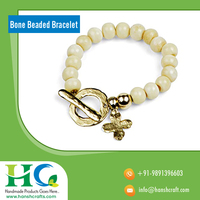 Bracelet en perles d'os fait à la main fou l'un de l'autre pour un cadeau fabriqué en Inde