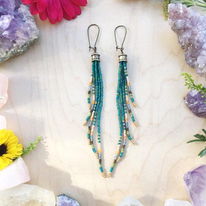 Pendientes Largos con Cuentas a la Moda - Product Image 1