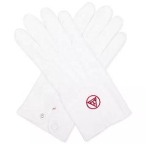 Gants maçonniques en coton jaune personnalisés avec carré brodé or et boussole pour un usage quotidien - Product Image 6