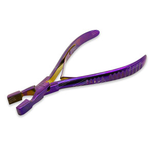 Pince pour enlever les liaisons de kératine violette Pince pour enlever les liaisons de kératine en acier inoxydable avec PUTCHESS CO - Product Image 1