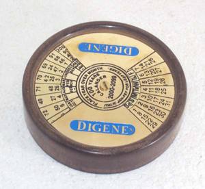 Calendario Perpetuo con Base de Latón, Ideal para Decoración de Mesa, Adornos Festivos para el Hogar - Product Image 5