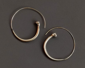 Pendientes de Serpiente Espiral de Latón Estilo Bohemio, Joyería Artesanal para Mujer - Product Image 5