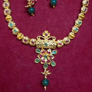 Venta caliente Collar corto para mujeres indias colgante de joyería de oro de moda para fiestas de boda figura collares para regalo - Product Image 2