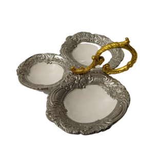 Plateau circulaire en aluminium plaqué or antique à 3 niveaux, technique de moulage de vaisselle pour la décoration intérieure - Product Image 1