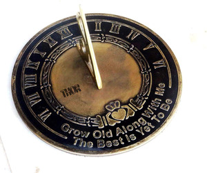 Boussole de cadran solaire en laiton nautique antique meilleure conception pour la navigation de jardin cultivée vieux et encore à être le meilleur - Product Image 2