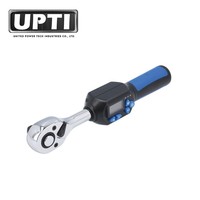 Llave Dinamométrica Digital Automotriz de Alta Calidad Fabricada en Taiwán por UPTI, Mango de Trinquete de 3/8 Pulgadas, Material CR-V, Capacidad de Mordaza de 1 3/8, 60N-m