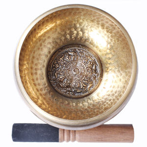 Cuencos Cantores de latón tallados a mano de Nepal estilo Feng Shui budismo fundición de estaño tallado chapado impreso Metal Craft Gaurab Bitten - Product Image 5