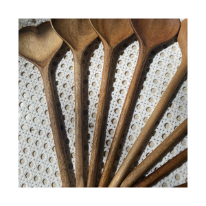 Cuillère à thé décorative en bois, forme de cœur fait à base de bois rouge naturel, bois d'acacia au Vietnam, - Product Image 1