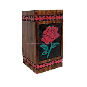 Urnes de crémation en bois pour adultes Urnes en bois au design antique avec le meilleur produit de polissage et de finition - Product Image 2