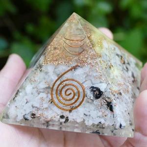 Dernières Full Flashy Rainbow Natural Moonstone Orgonite Pyramid Chakra Équilibrage et décor à énergie positive - Product Image 5