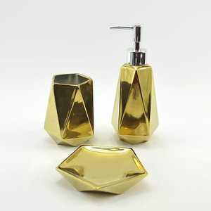 Juego de Accesorios Metálicos para Encimera de Baño - Product Image 3