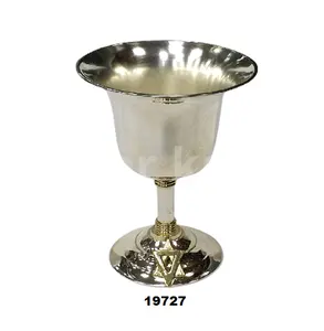 Copa de vino de latón de plata pura para uso en bodas y fiestas para superventas - Product Image 1