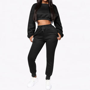 Ensemble crop top à capuche et pantalon de jogging à revers pour femme - Product Image 2