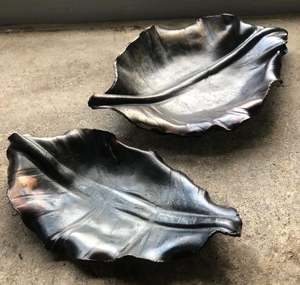 Plat de service en forme de feuille en acier inoxydable noir avec un design luxueux parfait pour le plateau décoratif et la vaisselle - Product Image 6