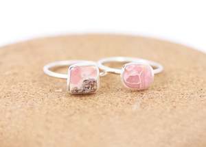 แหวนพลอยเงินสเตอร์ลิงสีทอง92.5แหวนแฟชั่นดีไซน์คลาสสิกแบบไม่ผ่านการบำบัดรูปทรงหยาบล่าสุด - Product Image 6