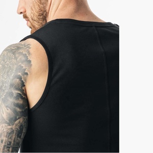 Débardeur de sport PIHA SPORTS pour homme, personnalisé, 100 % coton tricoté, imprimé par transfert thermique, broderie machine, coupe musclée, collection 2026 - Product Image 4