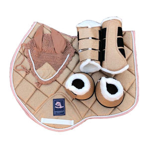 Juego de almohadillas de sillín de caballo con costuras elegantes de calidad superior Accesorios ecuestres Premium - Product Image 1