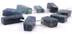 พลอยไคยาไนต์9ชิ้นสีฟ้าลูกปัดบริโอเลตทรงสี่เหลี่ยมผืนผ้าเรียบสำหรับทำเครื่องประดับขายส่ง - Product Image 4