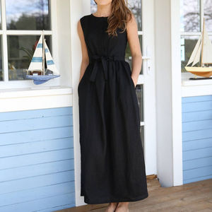 Robe longue en lin noire, sexy, tendance, au design actuel, en tissu crêpe, col rond, sans manches, pour femme. - Product Image 1