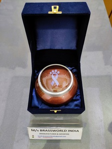 Urna Funeraria de Aluminio Pintada a Mano Estilo Americano Brown Odyssey para Cenizas de Adultos, Artículos Funerarios - Product Image 2