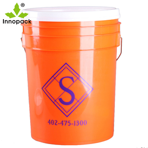 Talons compensés en plastique 18/9 l, 5 gallons, avec couvercle à bec, haute qualité, bon marché - Product Image 2