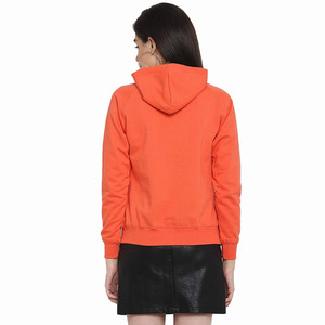 Sudadera con capucha para mujer, con bolsillos tipo canguro, color rojizo, manga larga, hecho de lana - Product Image 2