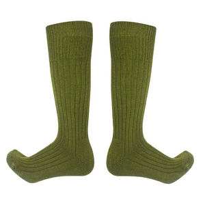 Nouvelle arrivée Design personnalisé Vente en gros Personnalisé Nouveau design Solide Vert Grip Couleur Chaussettes pour hommes - Product Image 3