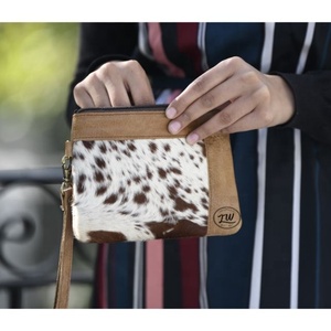 Cartera de cuero genuino de lujo para mujer LW con logotipo personalizado, tarjetero, monedero de mano con muñeca, estilo de moda para el verano - Product Image 2