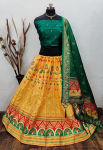 Lehenga Choli traditionnel du sud de l'Inde en brocart jacquard pour mariage, Lengha Choli Ghagra Design, dernières tendances, prix de gros, Surat - Product Image 3