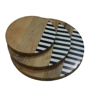 Planche à découper en bois de mangue en résine noire et blanche, ustensile de cuisine pratique, Logo personnalisé, prix de gros - Product Image 2