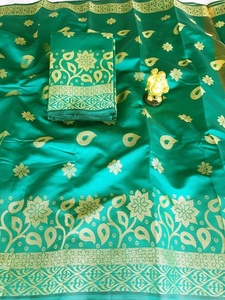 Sari de Seda Banarasi para Festividades Indias, con Blusa, Talla Única, Tejido a Mano en Surat, Multicolor, Diseño Moderno, Venta al Por Mayor para Mujeres - Product Image 2