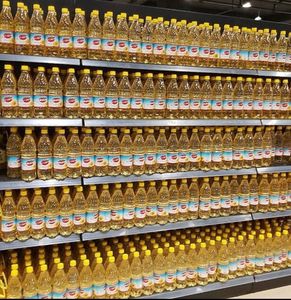 Soybean Oil / Sunflower Oil Refined and Crude / Canola Oil for Export - Product Image 1