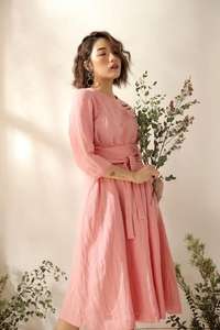 Robe en lin pour femme, tendance et élégante, couleur rose, 100% lin, pur coton, crêpe, formelle, manches 3/4, dernière collection 2026 - Product Image 2